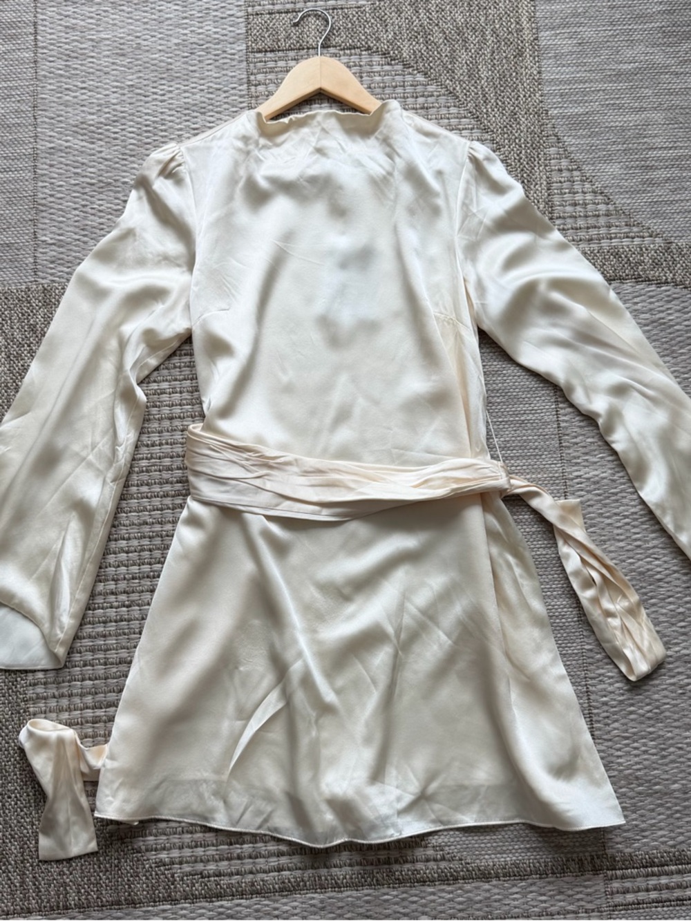 Reformation Astrid Silk Dress - Picture 3 of 6